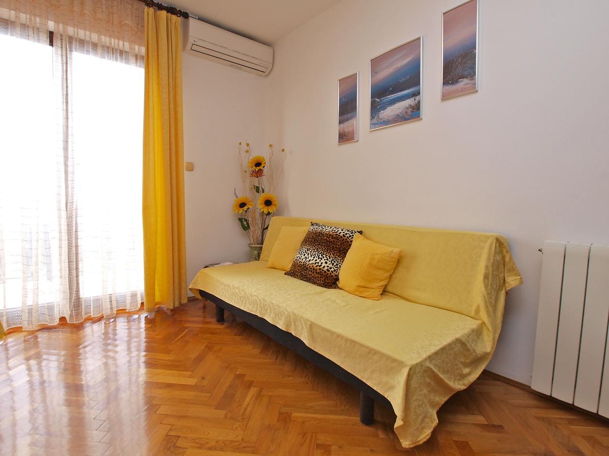 Apartments Milan 1048 Rovinj Exterior photo