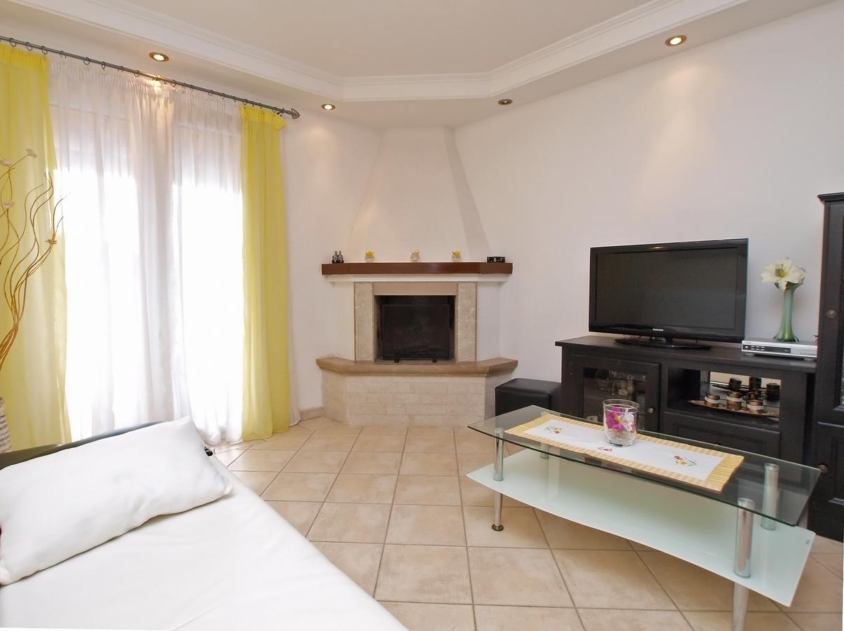 Apartments Milan 1048 Rovinj Exterior photo